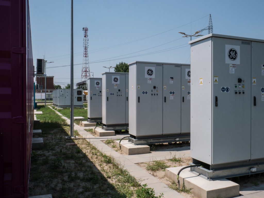 Entár – akkumulátoros energiatárolás Magyarországon – Villanyautósok